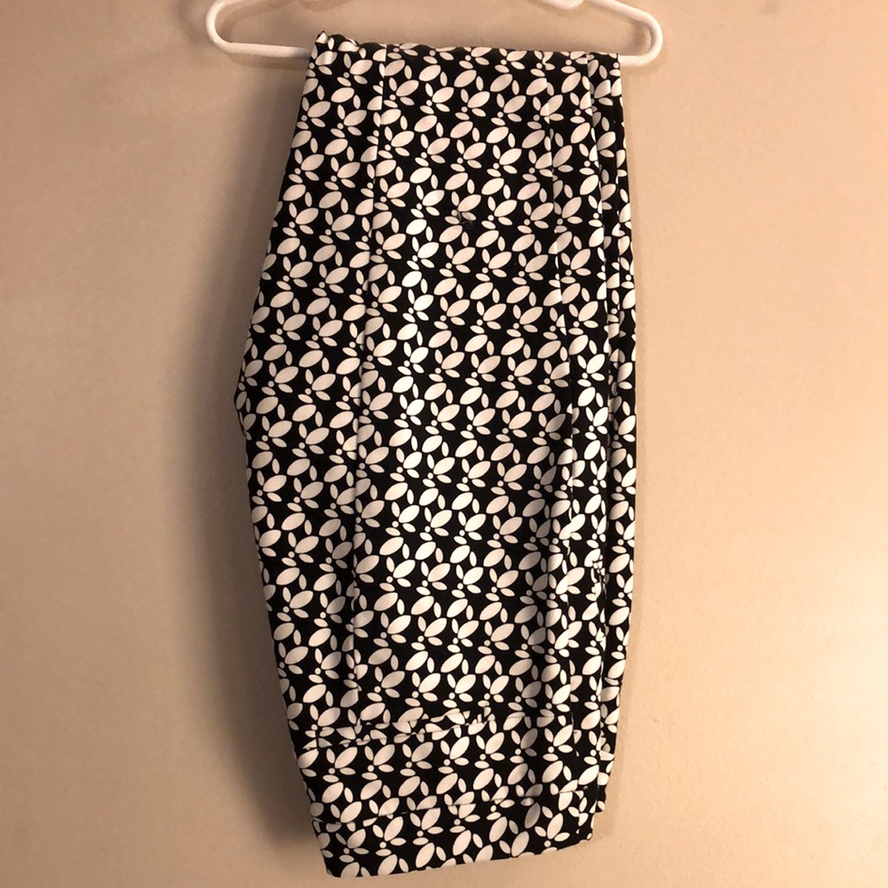 Adrianna Papell Dress Pants- Size 4